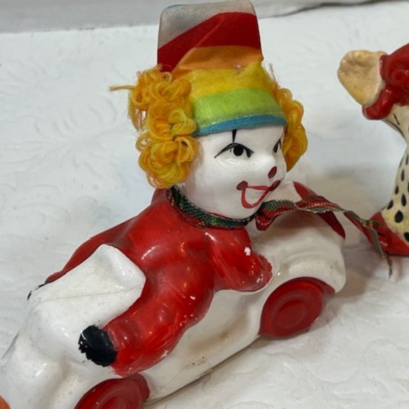 3 VTG Ceramic Hand Painted Figurines Circus Clowns 3"-3.5" Tall - Picture 7 of 16